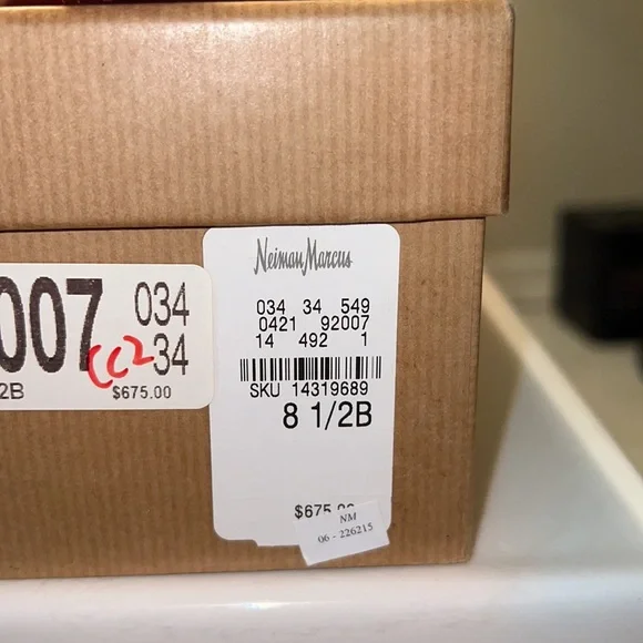 Christian Louboutin Nude Patent Leather So Kate 38.5 - Picture 10 of 10